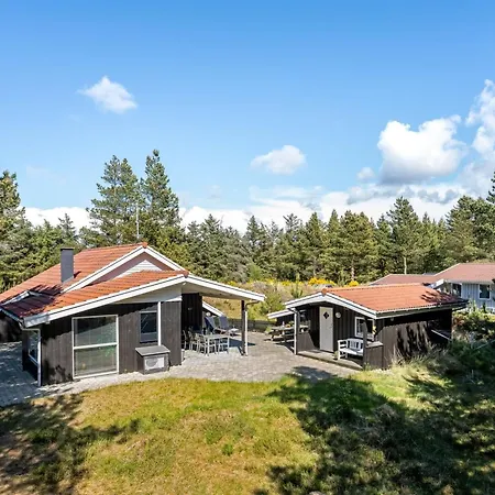 Augustine - 1-6km From The Sea By Interhome