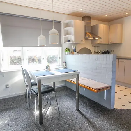 Сasa de vacaciones Augustine - 1-6km From The Sea By Interhome *